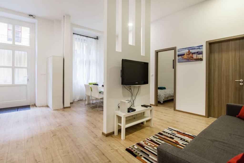 Apartamento Designer Dream In The Ruin Bar District W A/c Budapest